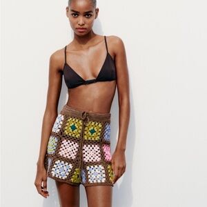 Crochet knit shorts